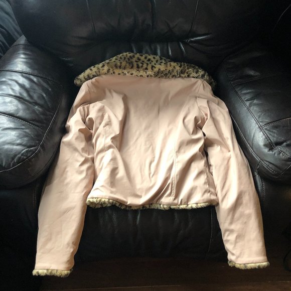 Charlotte Russe Reversible jacket, Leopard fur on one side and light pink - Picture 7 of 8